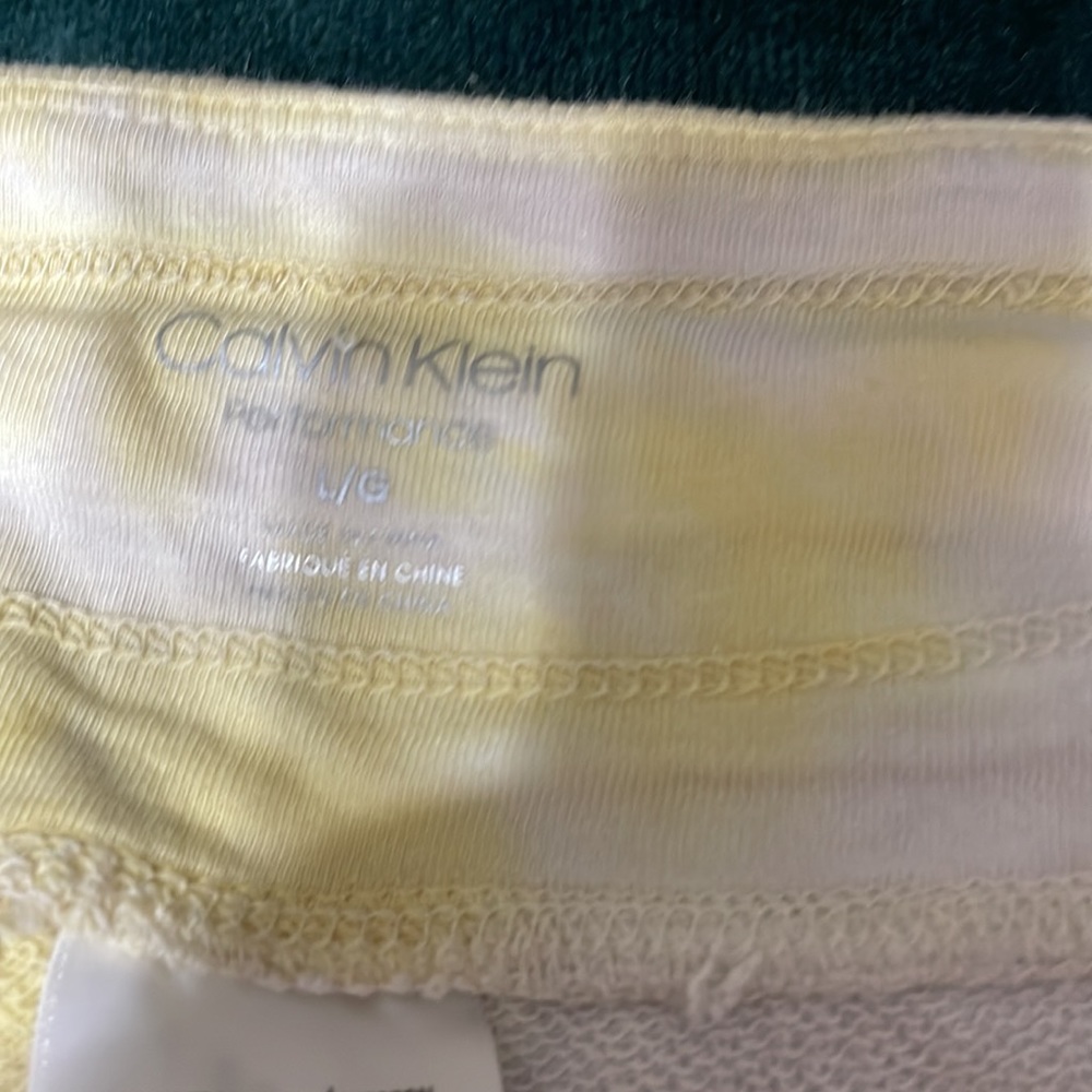 Calvin Klein Performance - Picture 6 of 7